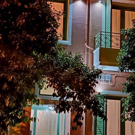 City Break Metro Ambelokipi Athens Ngoại thất bức ảnh